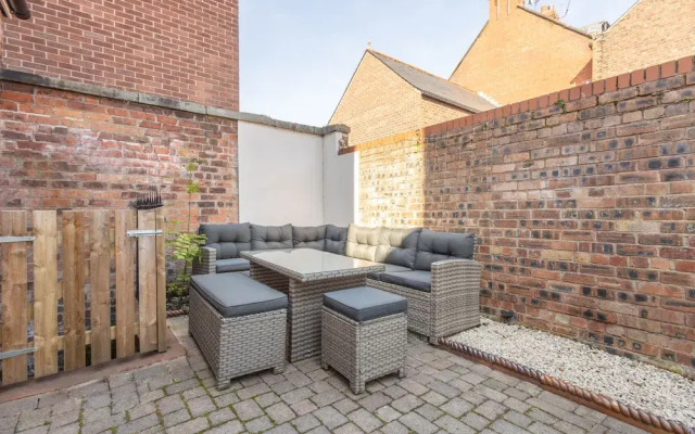 Host Stay Chatsworth Townhouse II