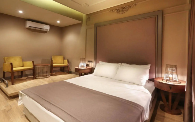 Taksim Premium Hotel