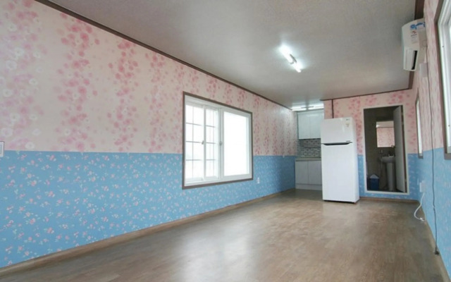 Gapyeong Sagyejeol Pension