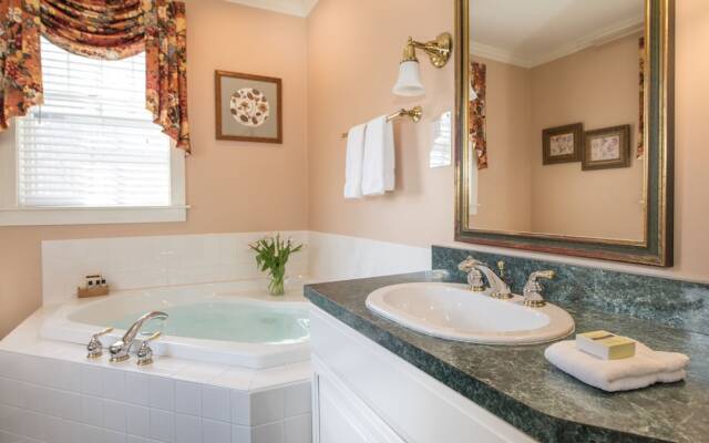 The Inn at Ormsby Hill