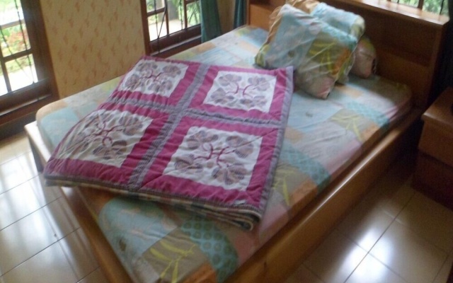 Villa Kota Bunga Teratai – Guest Rooms – Cipanas