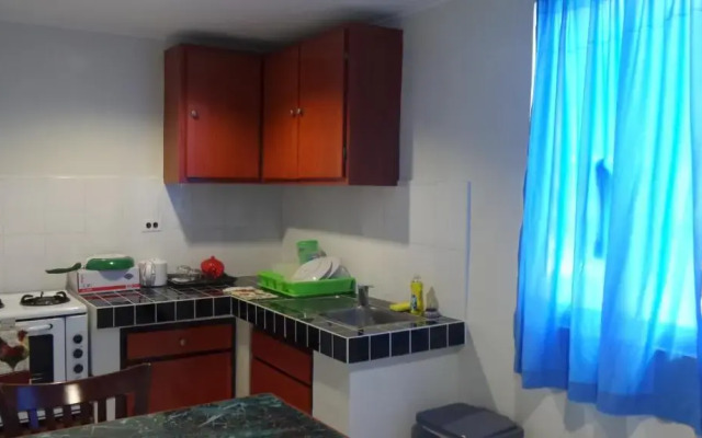 S & C Hotel Suites And Apartments