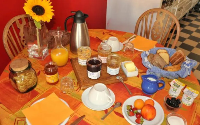 Refuge Renoir City BednBreakfast