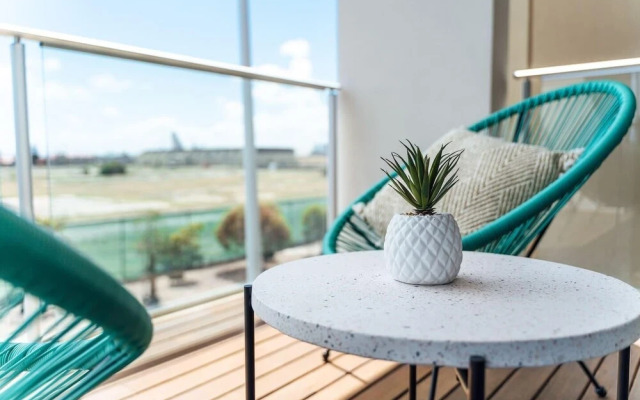 The Cove @ New Port-Pool - Spa - Sauna - Gym & More