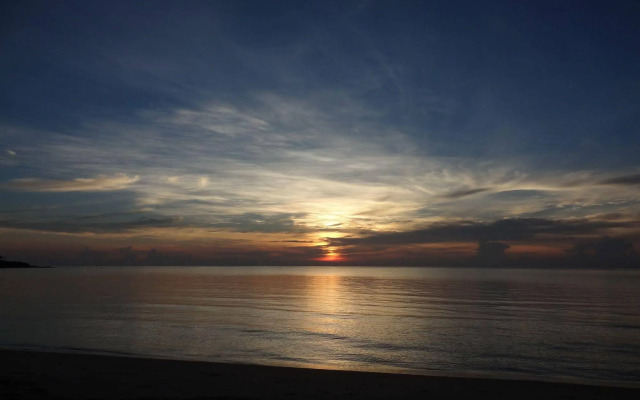 Sunshine Paradise Resort