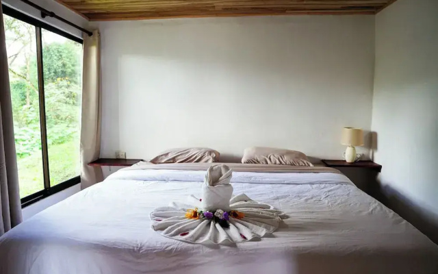 Essence Arenal Spa & Yoga