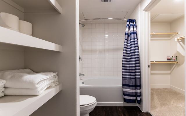 Urbanlights at Legacy West