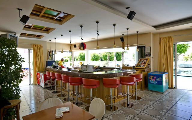 Angela Hotel - Apartments
