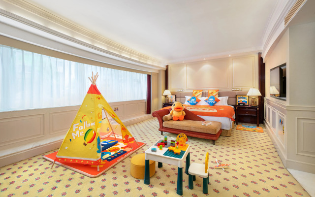 Crowne Plaza Hotel & Suites Landmark Shenzhen by IHG