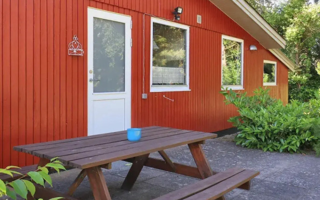 6 Person Holiday Home in Vaeggerlose