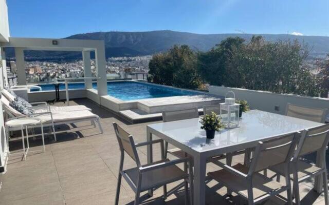 Athens Lycabettus Hill Penthouse, Private Roof Garden & Pool