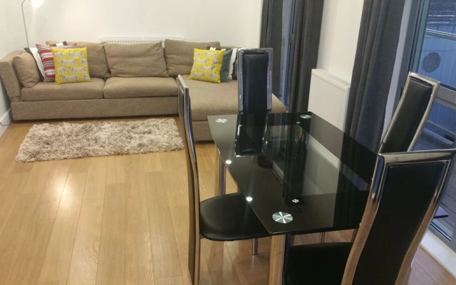 Astonished 2 Bedroom near London Bridge