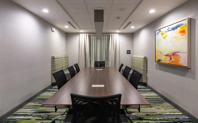 Hampton Inn & Suites Dallas East