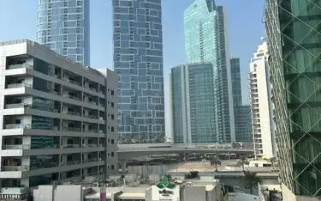 "Lux Bnb 2.5bd Amazing Marina Views"