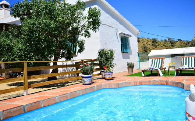 Villa in Cártama with Sea-views, Private pool and Garden