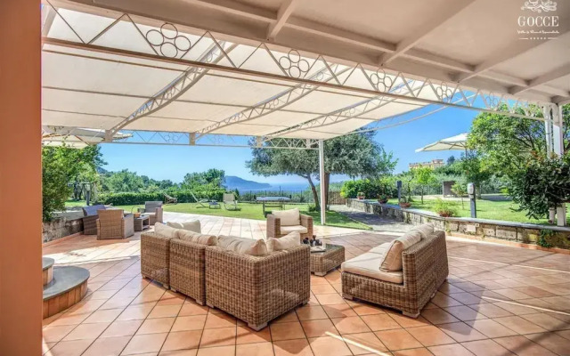The Lookout Exclusive Garden Villa With Capri Views