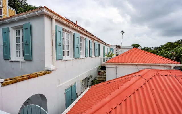 hotelImage