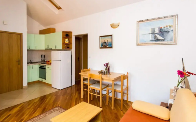 Apartments Miramare & Campara