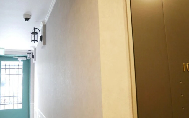 7 Rooms Hotel & Cafe