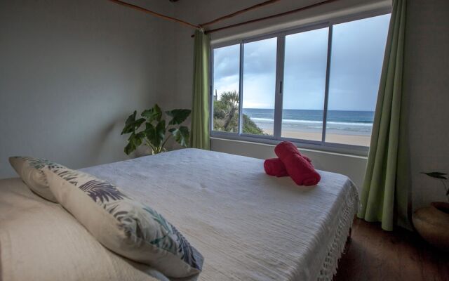 Pura Vida Tofo Beach House