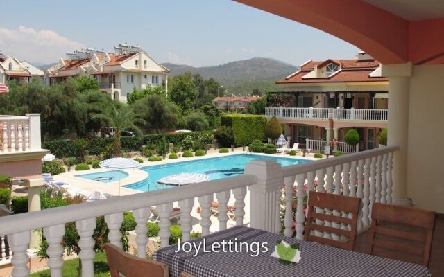 Villa SM05 by JoyLettings