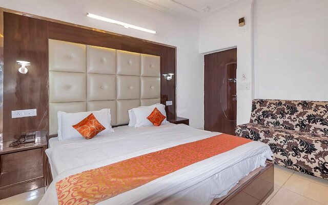 Hotel Kapoor Inn by OYO Rooms