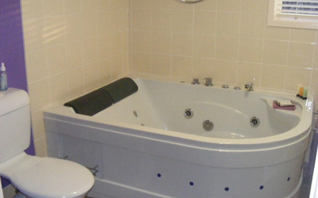 Tambaridge Bed and Breakfast