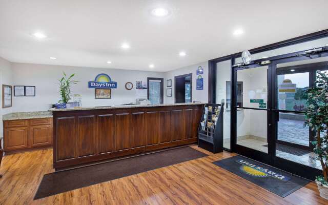 Days Inn by Wyndham Savannah