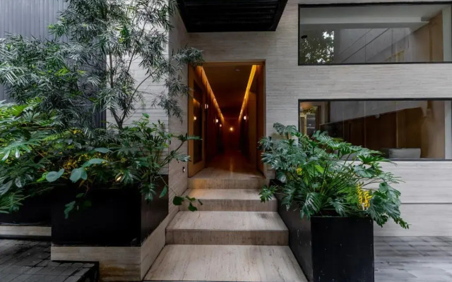 Casa Calderón by Kukun