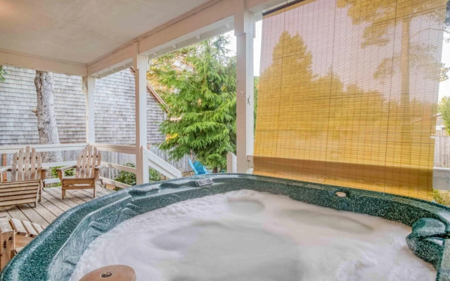 Cape Cod Hideaway