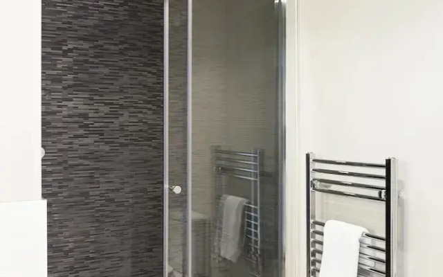 Saracens Courtyard Apartments