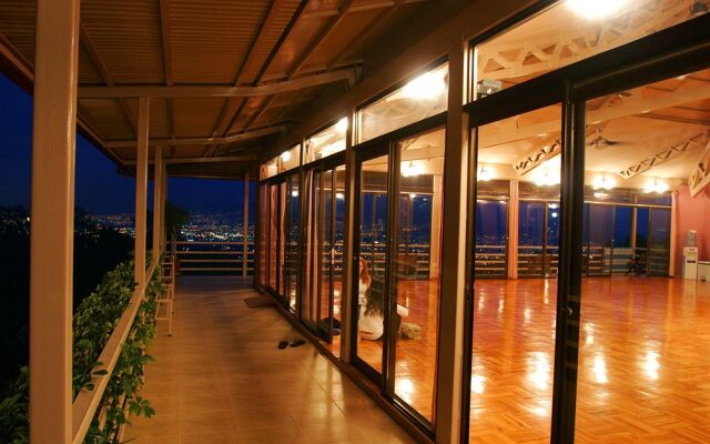 Pura Vida Retreat & Spa