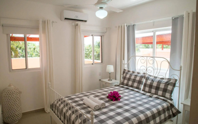 Los Flamencos Aparthotel