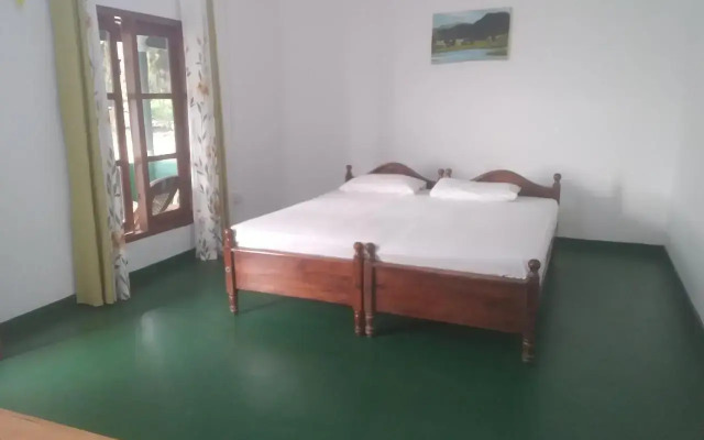 Happy Beach Guest House