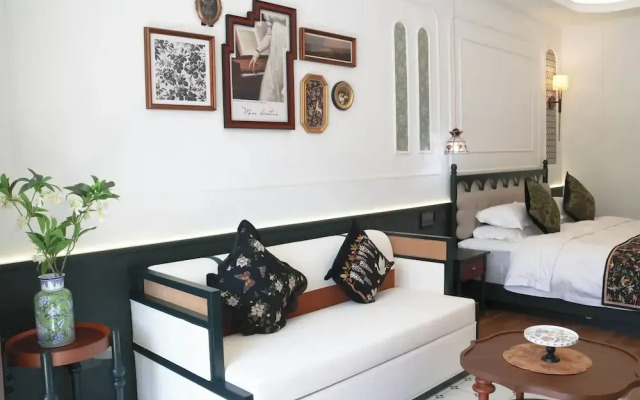 Vishan Garden Trendy Hostel