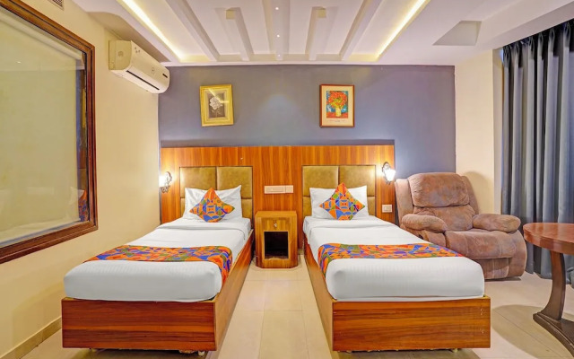Fabhotel Brigade Suites