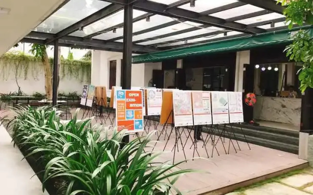 UEH Boutique Hotel