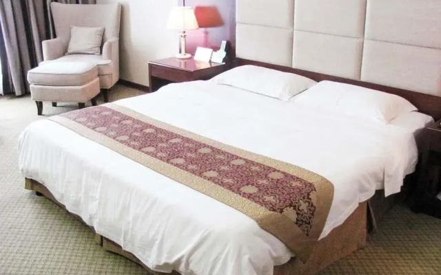 Gongcheng Qianjun International Hotel