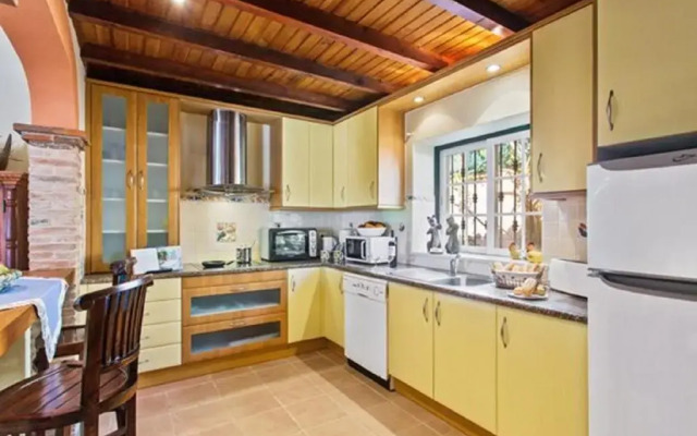 Carvoeiro for 4 by GalanteVasques