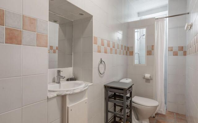 Alluring Apartment in Bize Minervois with Private Terrace