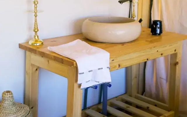 Itran Royal Camp