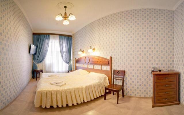 Adelia Hotel