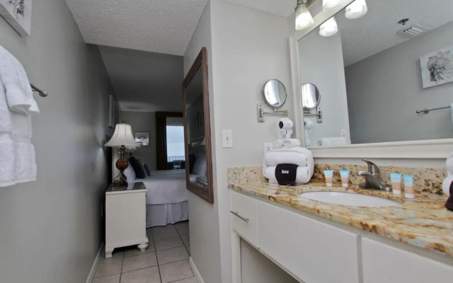 Phoenix V1008 by Youngs Suncoast