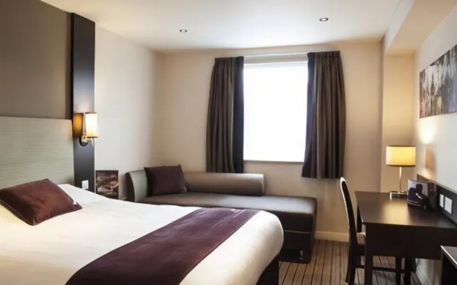 Premier Inn Manchester Wilmslow