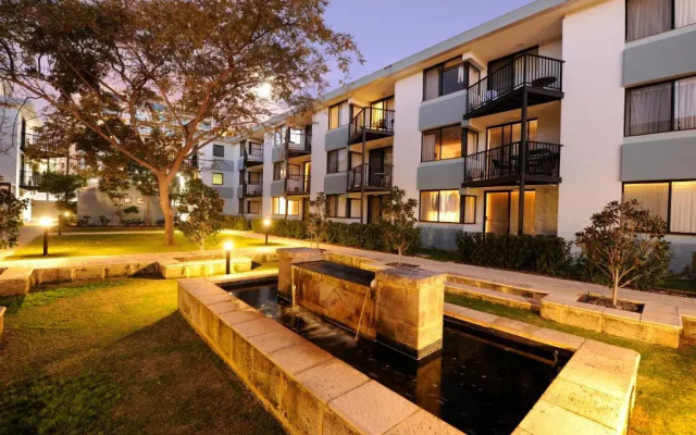 Lodestar Waterside Apartments
