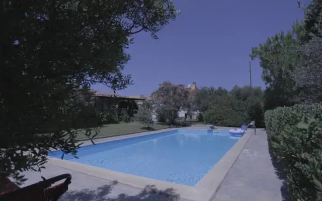 Villa Paolina, private pool, large shady patio, bbq