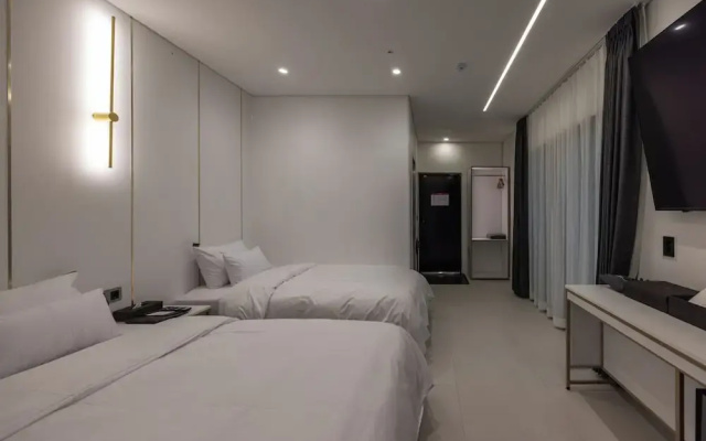 Pyeongtaek Hotel The Gray Songtan