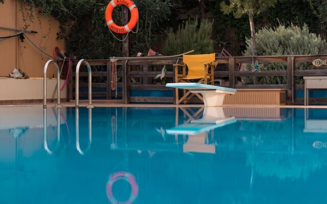 Athenian's Riviera Pool House