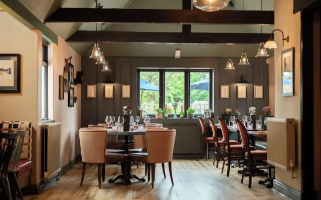 Cromwell Arms Country Pub with Rooms