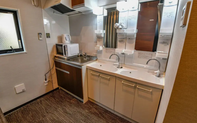 Grandouce Kamata II - Hostel Caters to Men